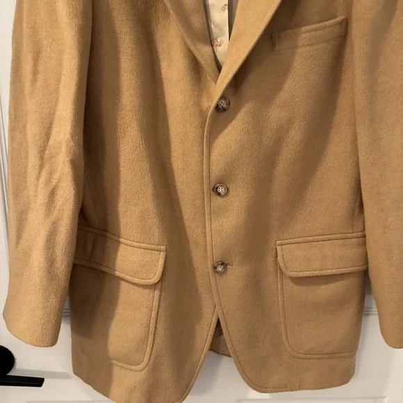 Jos A Bank 100% Camel Hair Blazer Jacket Mens 42 Two Button Business Sport Coat
